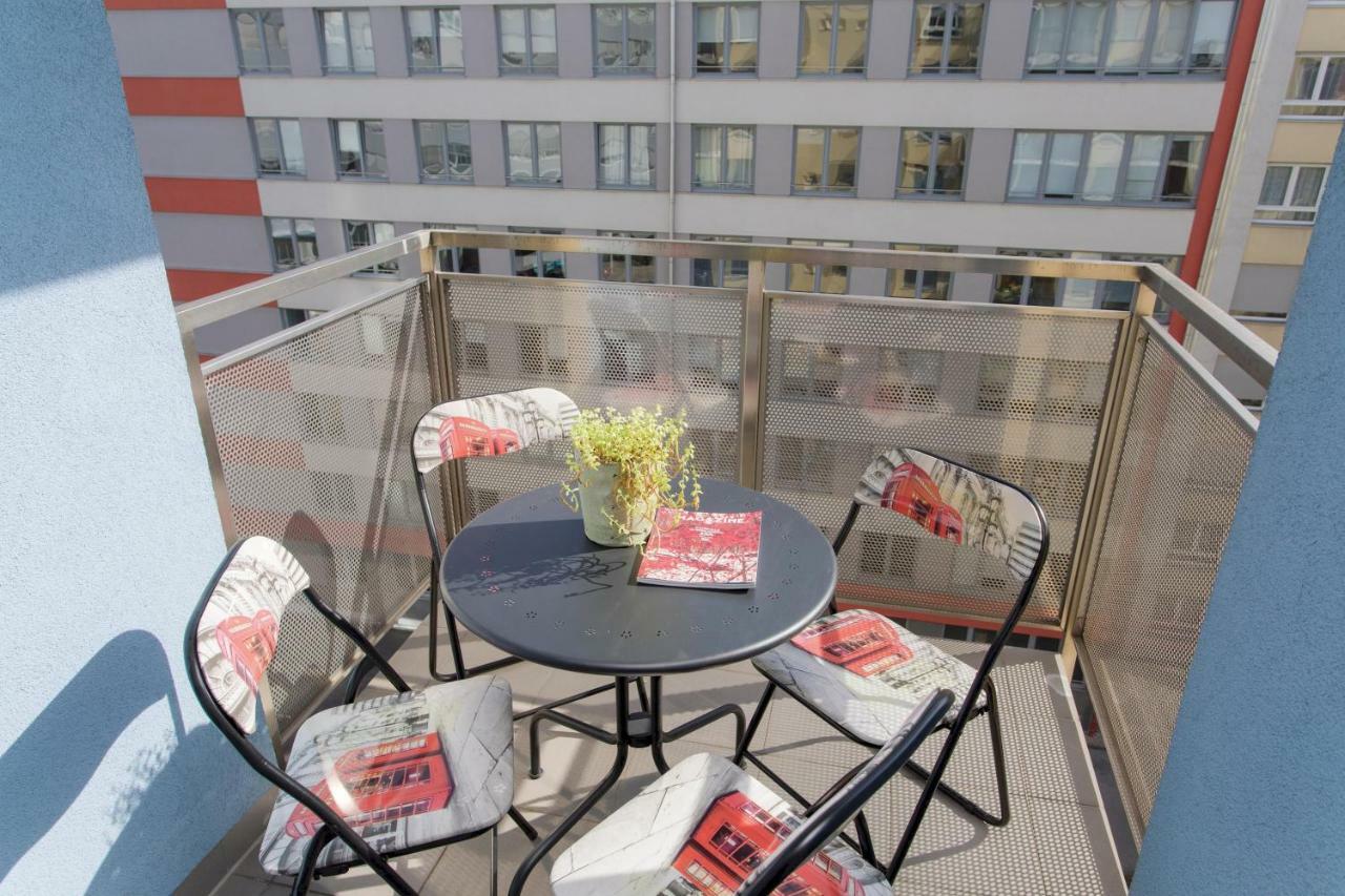 Cute And Sunny Studio In Zagreb With Balcony & Free Parking Екстер'єр фото